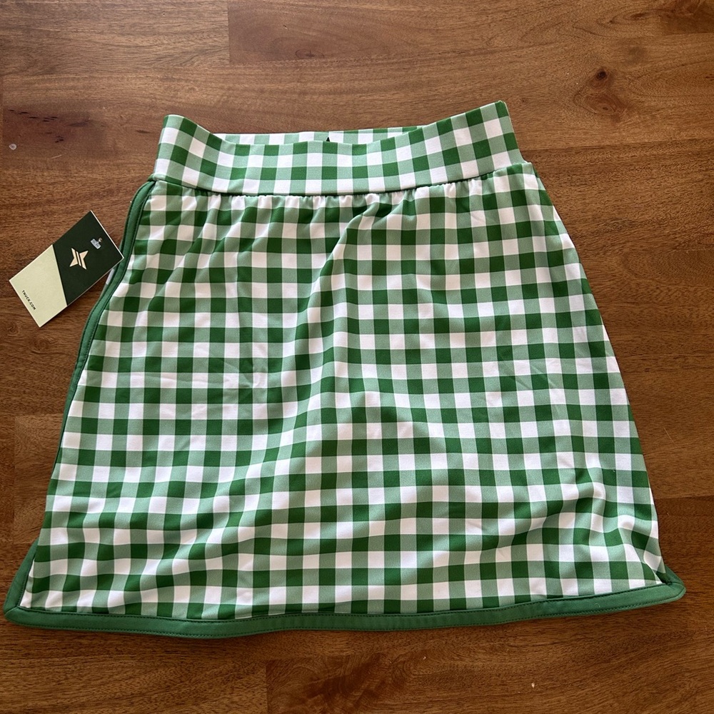 Tuckernuck Green Trellis Gingham Karrie Golf Skort **pin hole see picture**